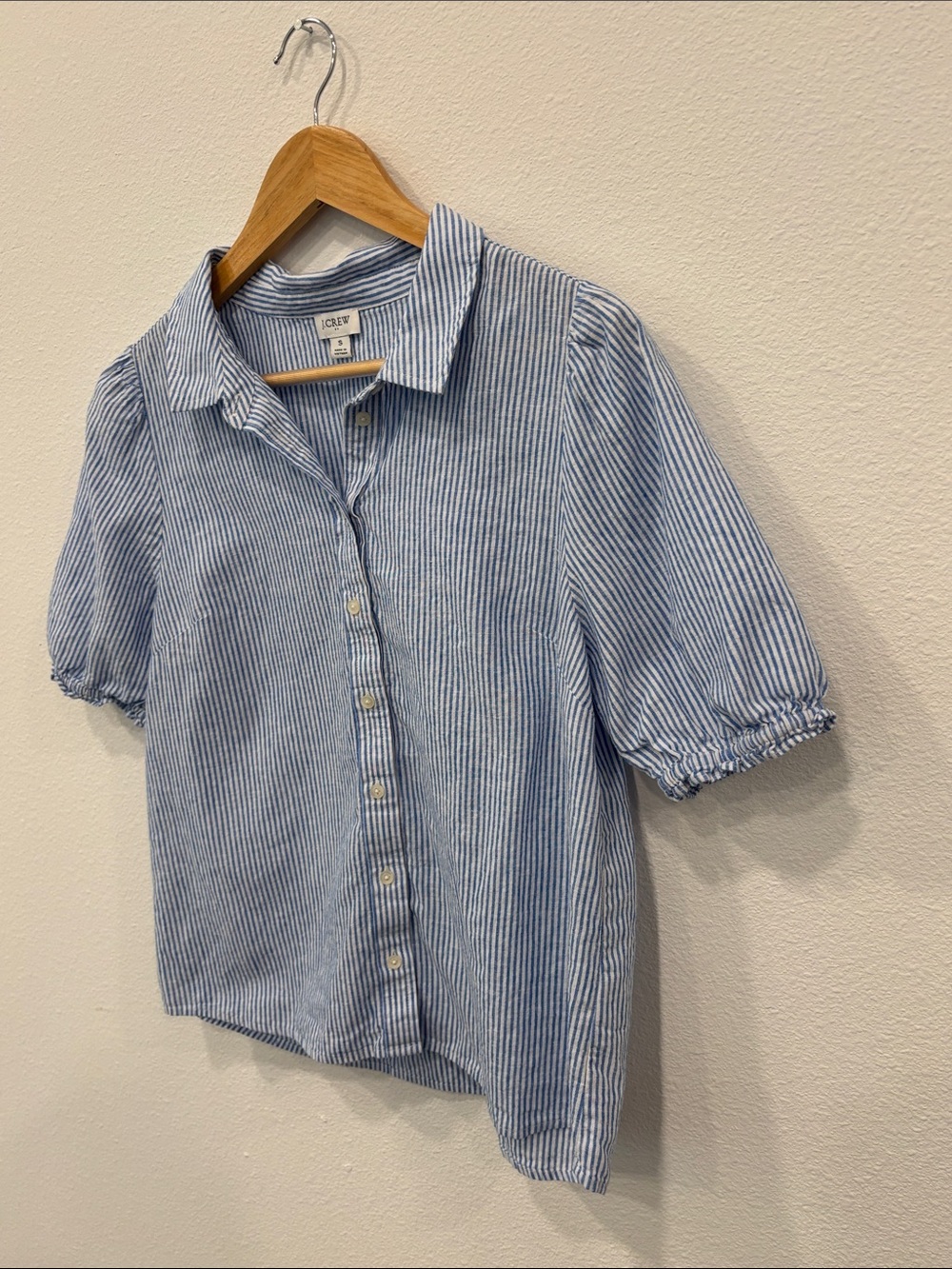 J. Crew Women’s Blue & White Striped Short-Sleeve Button Down Shirt Size S - Picture 5 of 8